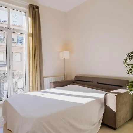 2-br Steps From The Palais Des Festivals Apartment *